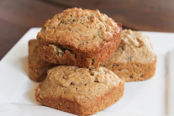 Make delicious banana muffins with frozen bananas and the kids can help!
